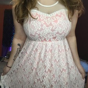 (Amber Blue) Pink and White lace dress!